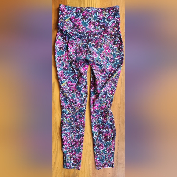 Lululemon Swift Speed High-Rise Crop 21" in Floral Electric Multi 6 EUC (NWOT?) - Picture 10 of 17